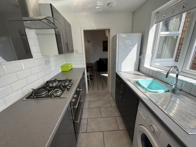 Image of Queen Victoria Street, South Bank