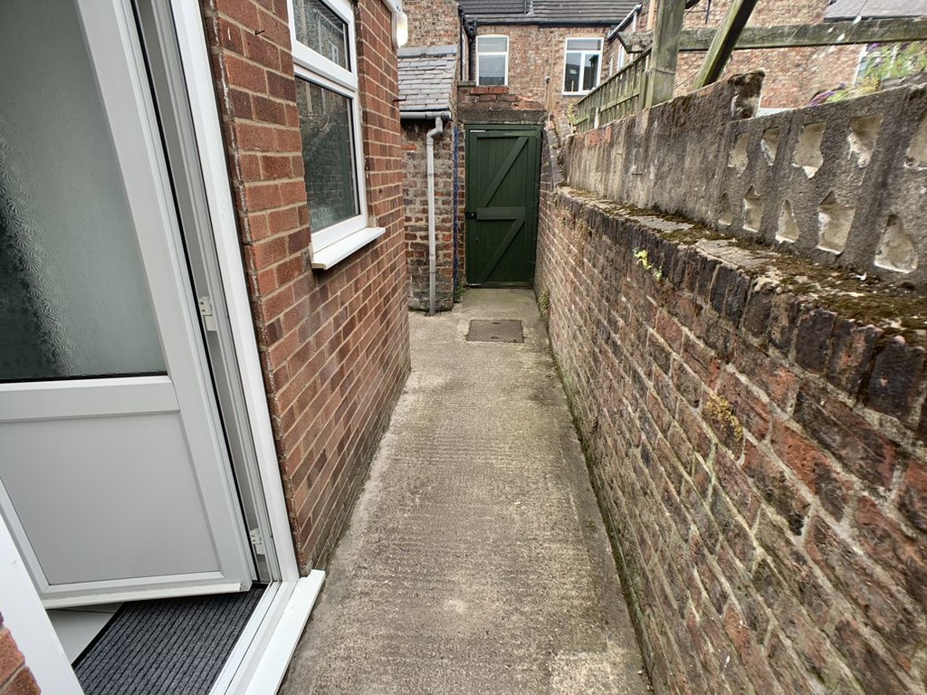 Image of Upper Newborough Street, Burton Stone Lane