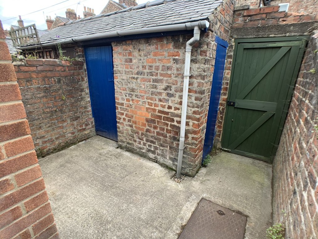 Image of Upper Newborough Street, Burton Stone Lane