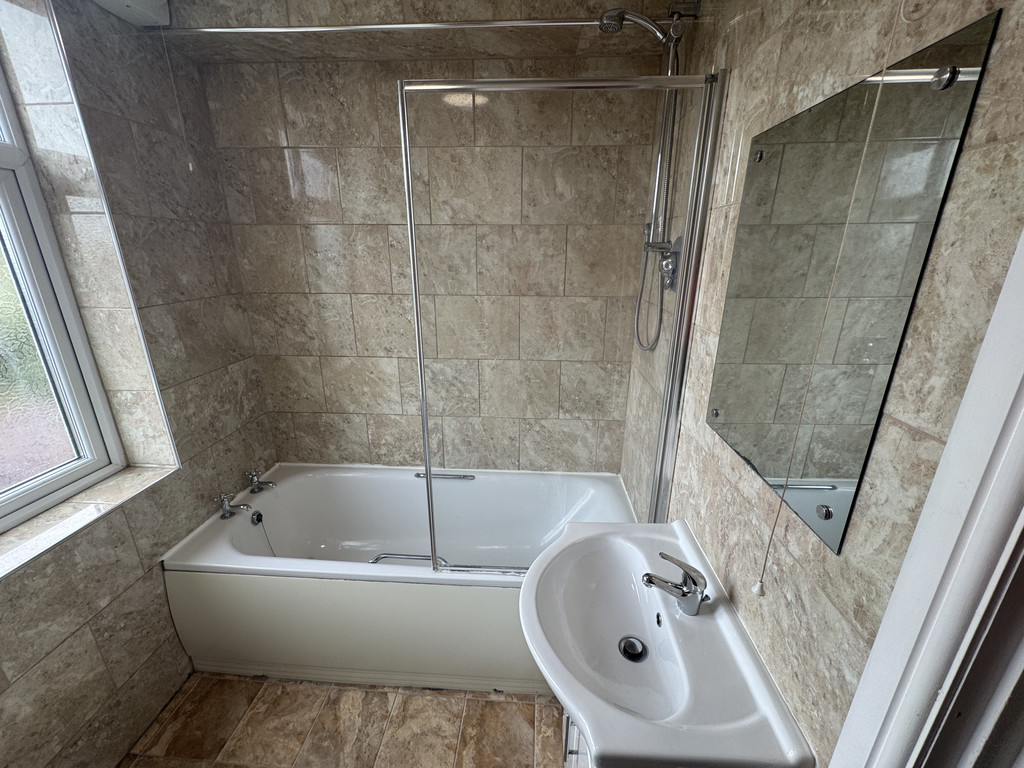 Image of Green Dykes Lane, Hull Road