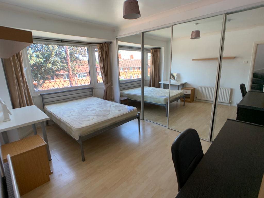 Image of Thief Lane, Hull Road