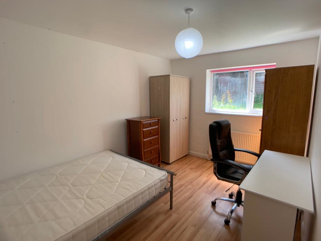 Image of Thief Lane, Hull Road