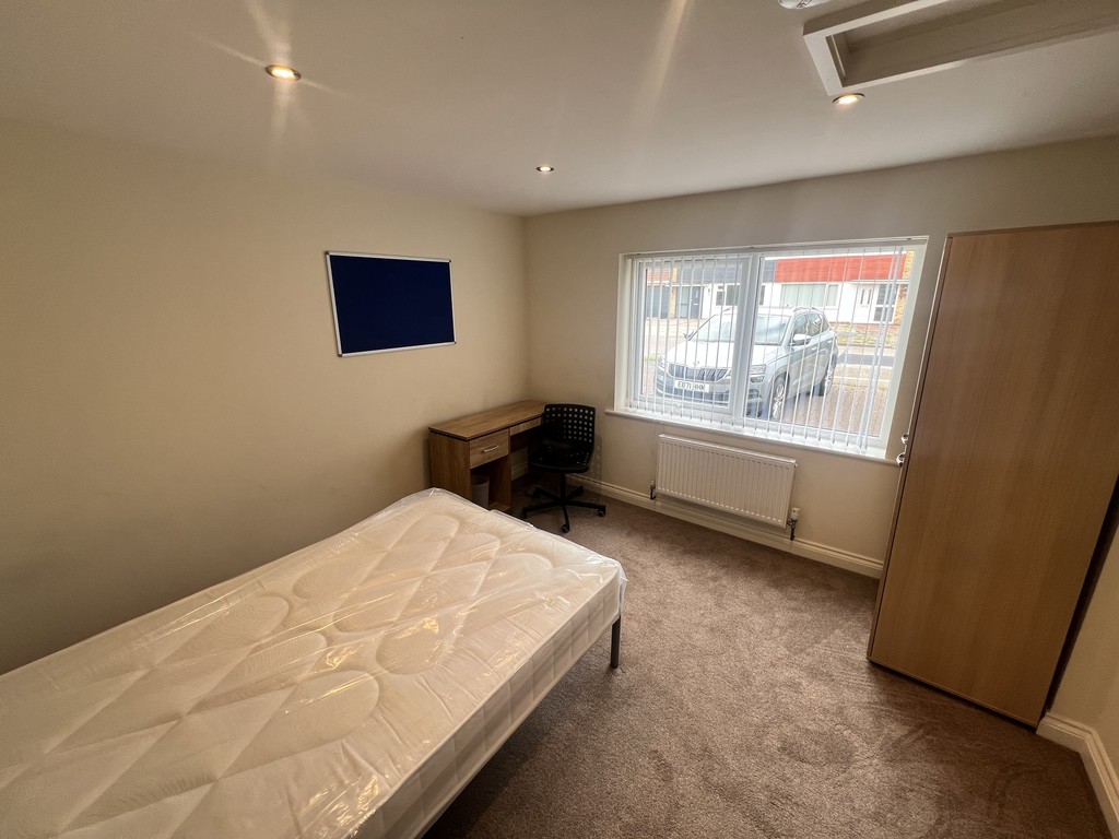 Image of Deramore Drive, Badger Hill