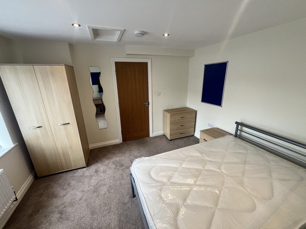 Image of Deramore Drive, Badger Hill