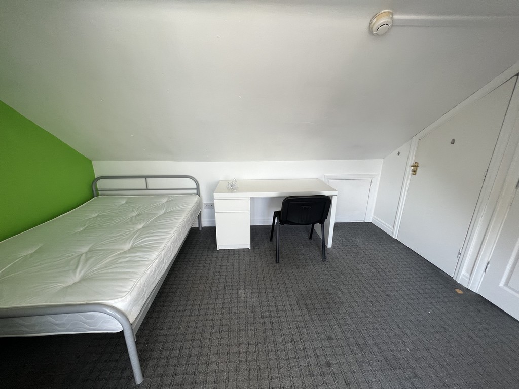 Image of Temple Villas, Tang Hall