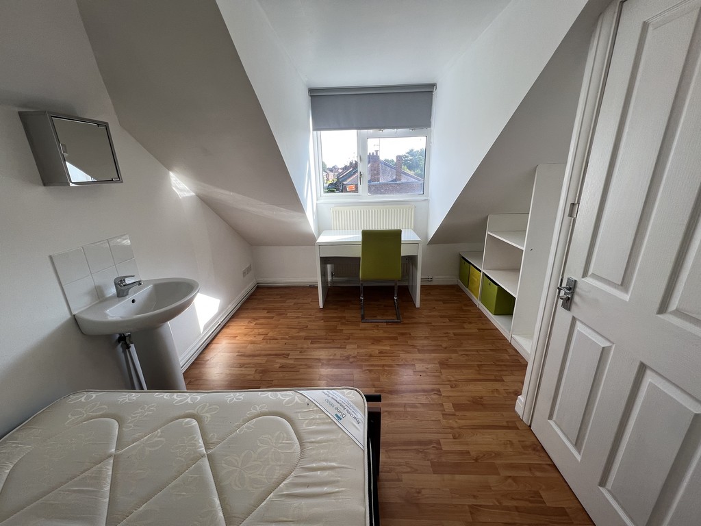 Image of Temple Villas, Tang Hall