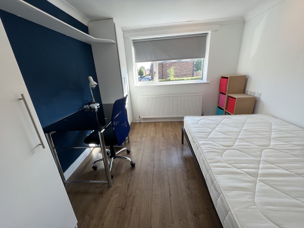 Image of Temple Villas, Tang Hall