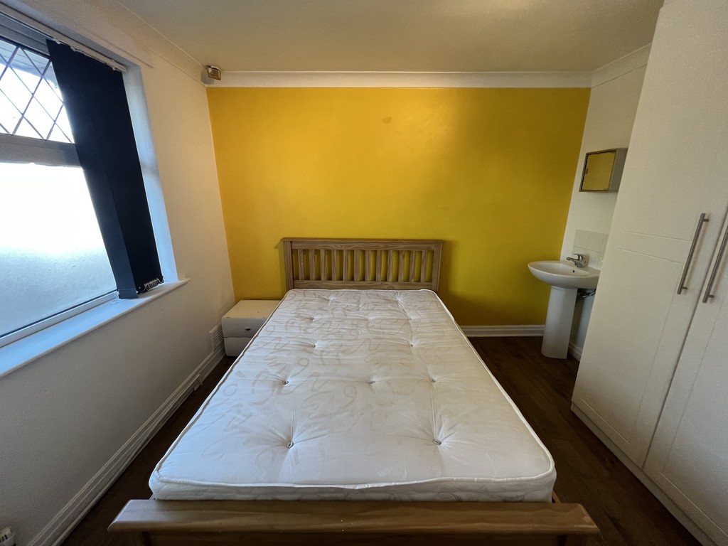 Image of Temple Villas, Tang Hall