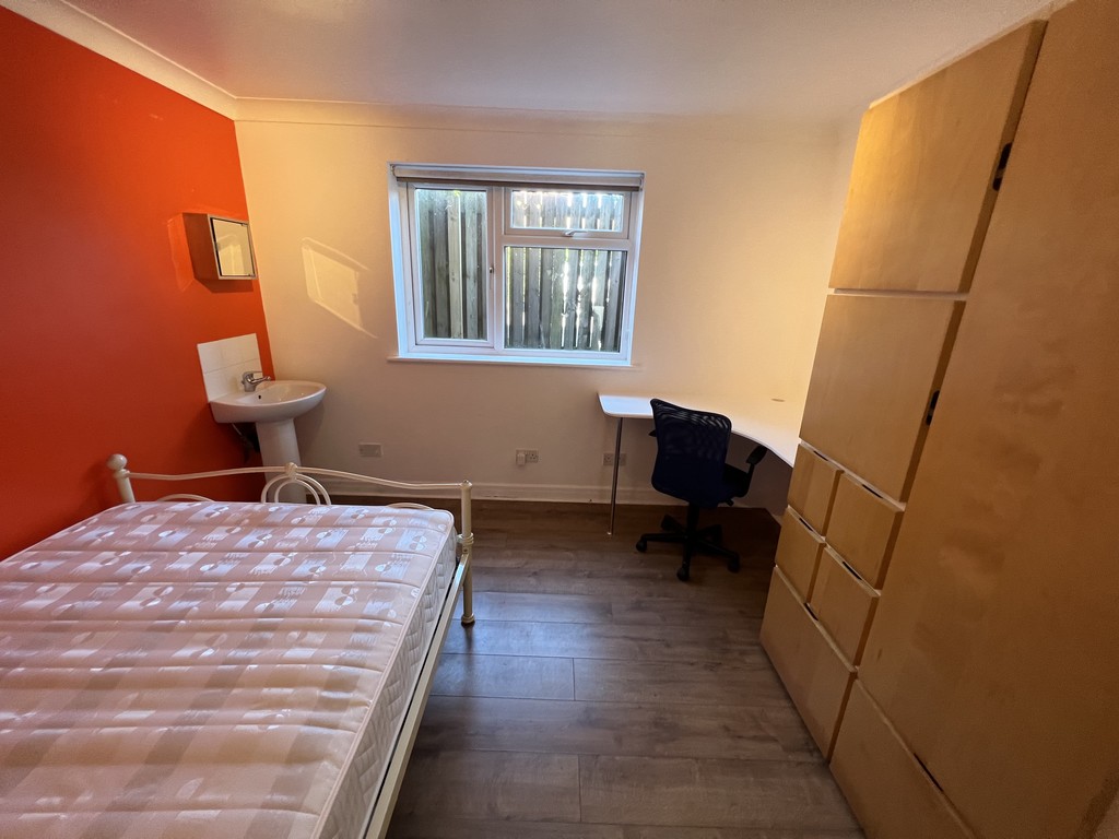 Image of Temple Villas, Tang Hall