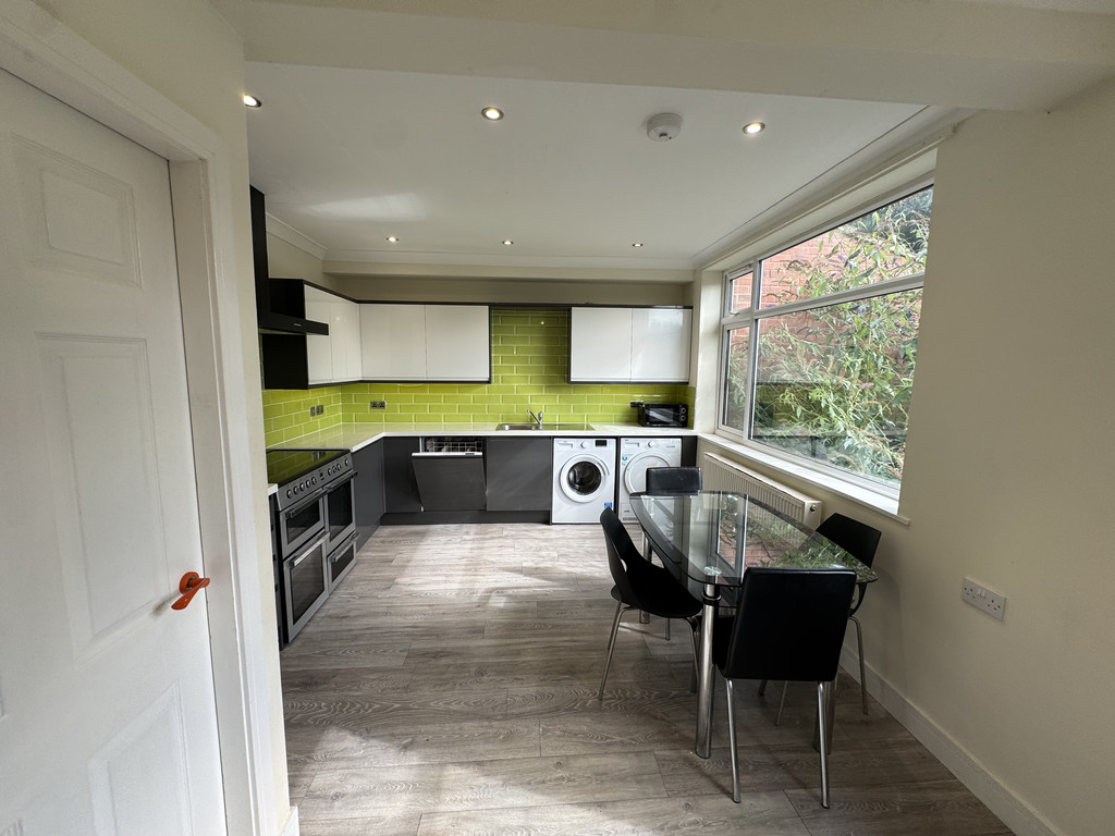 Image of Yearsley Crescent, Huntington