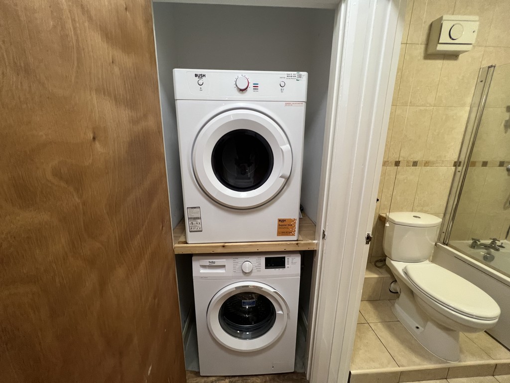 Image of Rockingham Avenue, Tang Hall