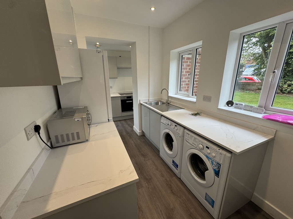 Image of Green Dykes Lane, Hull Road