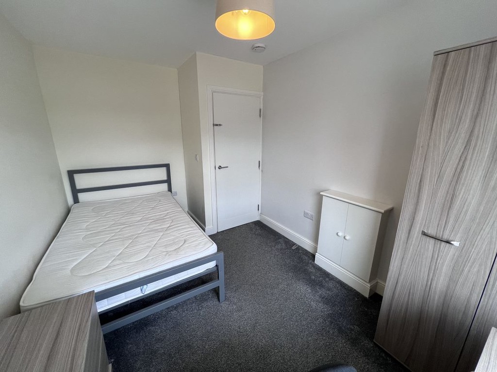 Image of Deramore Drive, Badger Hill