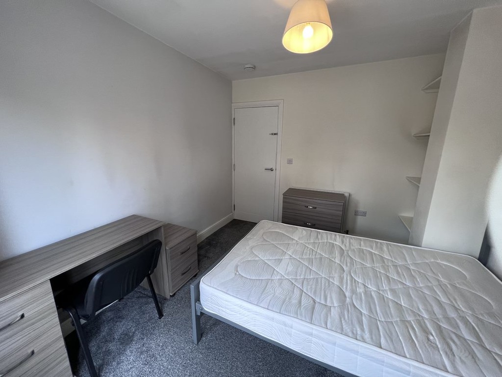 Image of Deramore Drive, Badger Hill