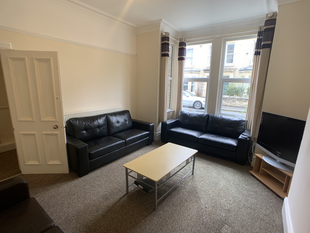 Image of Feversham Crescent, Wigginton Road