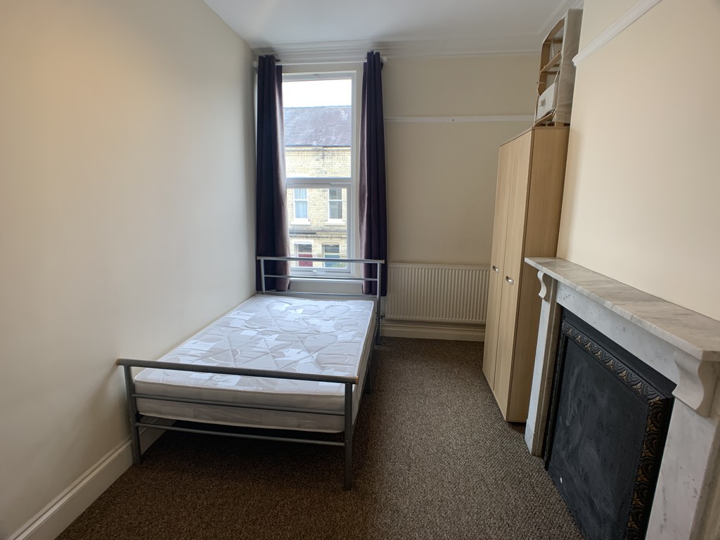 Image of Feversham Crescent, Wigginton Road