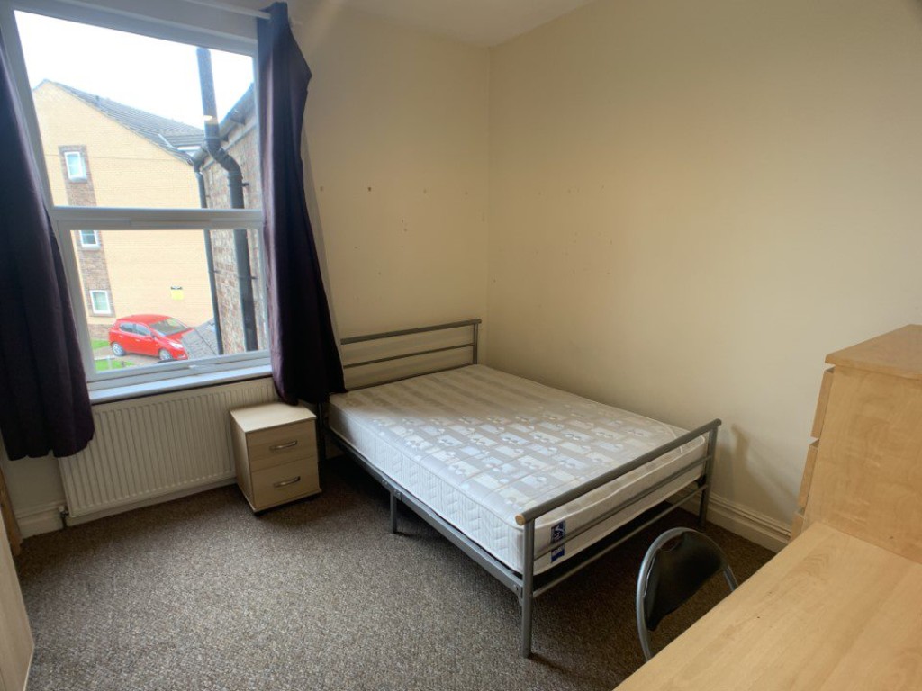 Image of Feversham Crescent, Wigginton Road