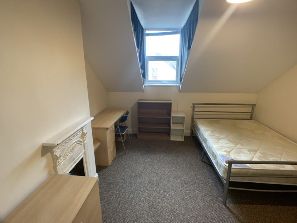 Image of Feversham Crescent, Wigginton Road