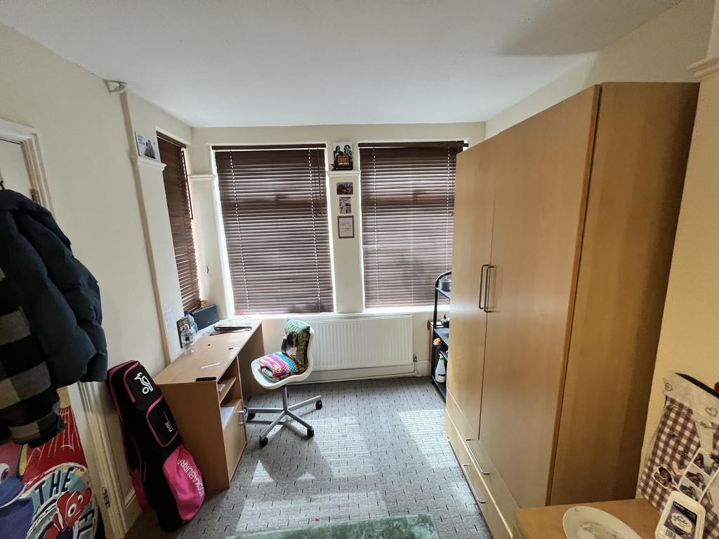 Image of Temple Avenue, Tang Hall