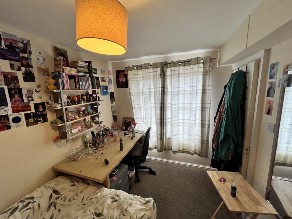 Image of Temple Avenue, Tang Hall