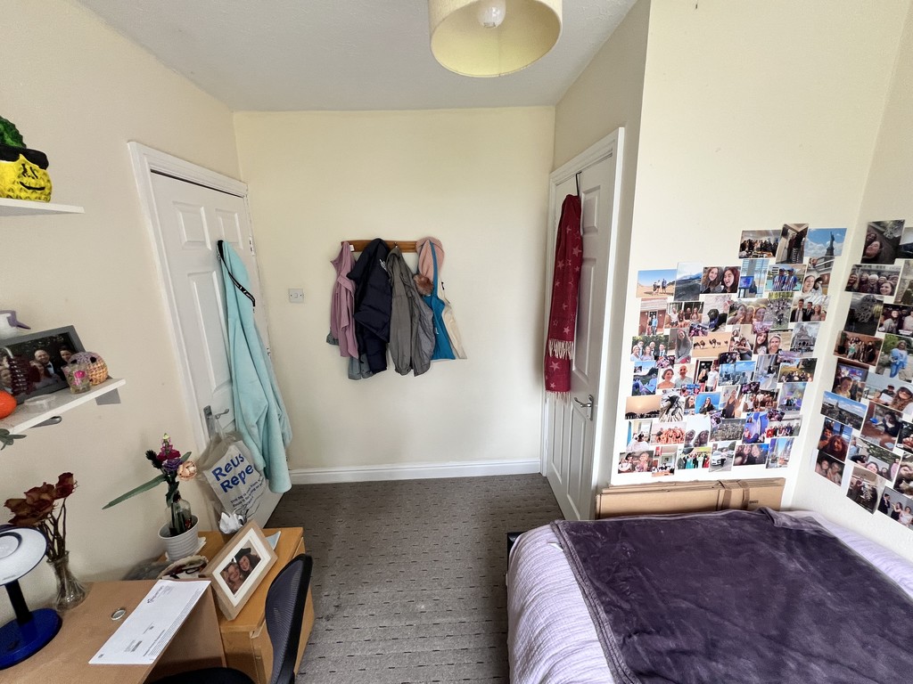 Image of Temple Avenue, Tang Hall