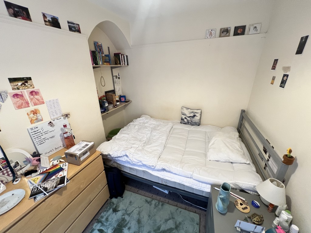 Image of Temple Avenue, Tang Hall