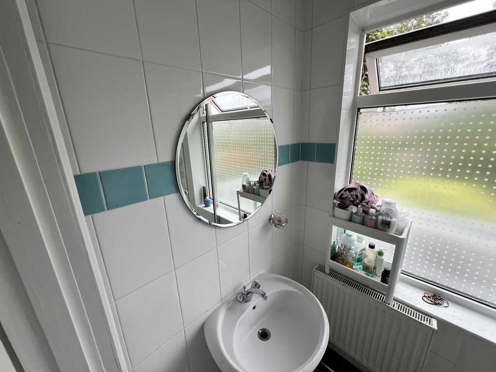 Image of Temple Avenue, Tang Hall