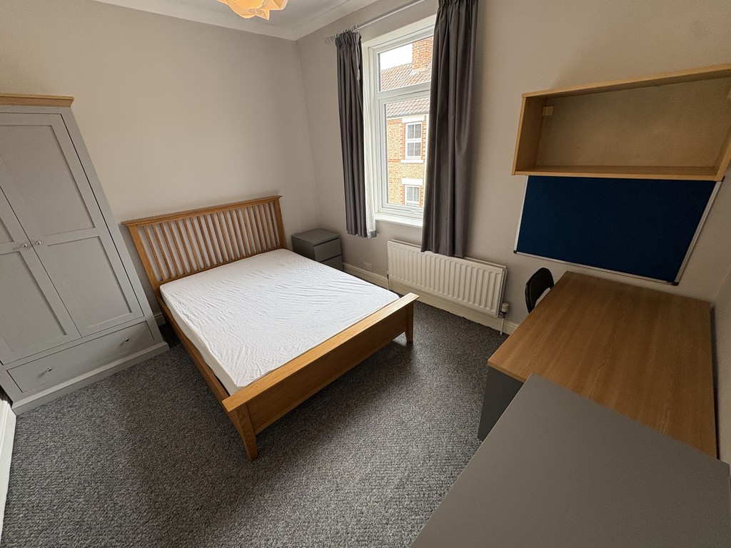 Image of Diamond Street, The Groves