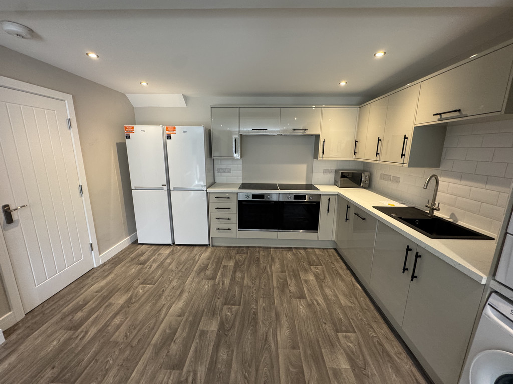 Image of Fifth Avenue, Tang Hall