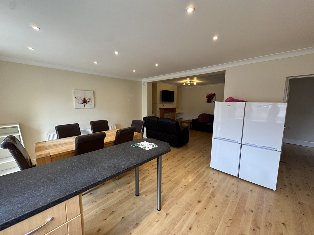 Image of Albemarle Road, South Bank