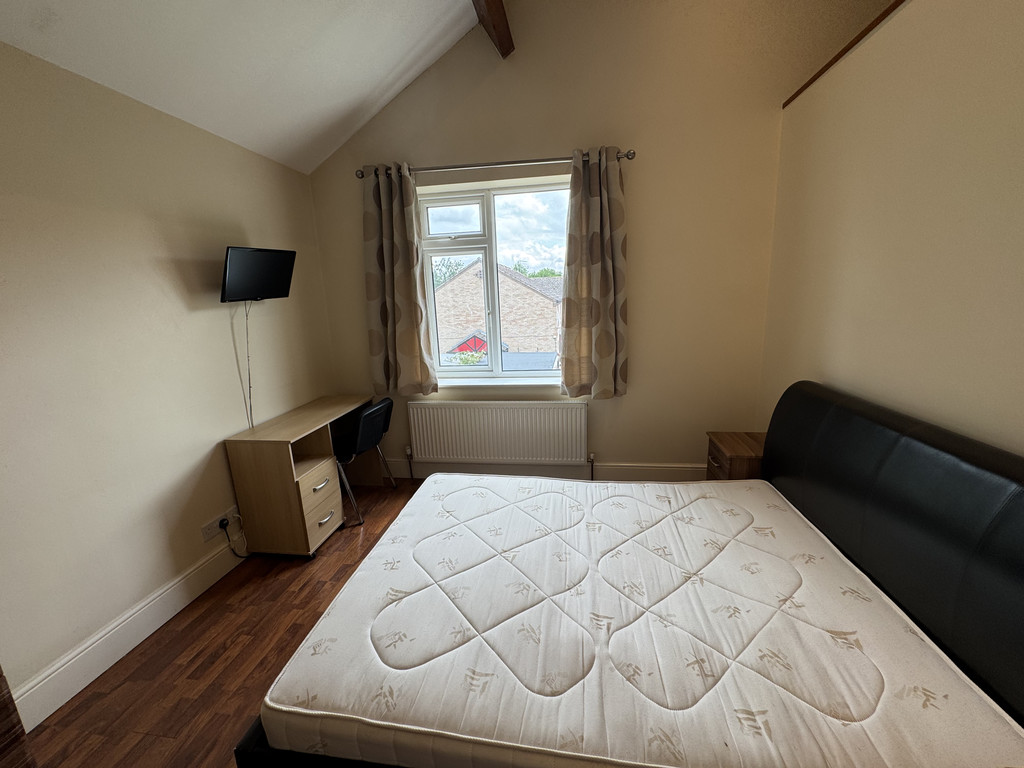 Image of Albemarle Road, South Bank