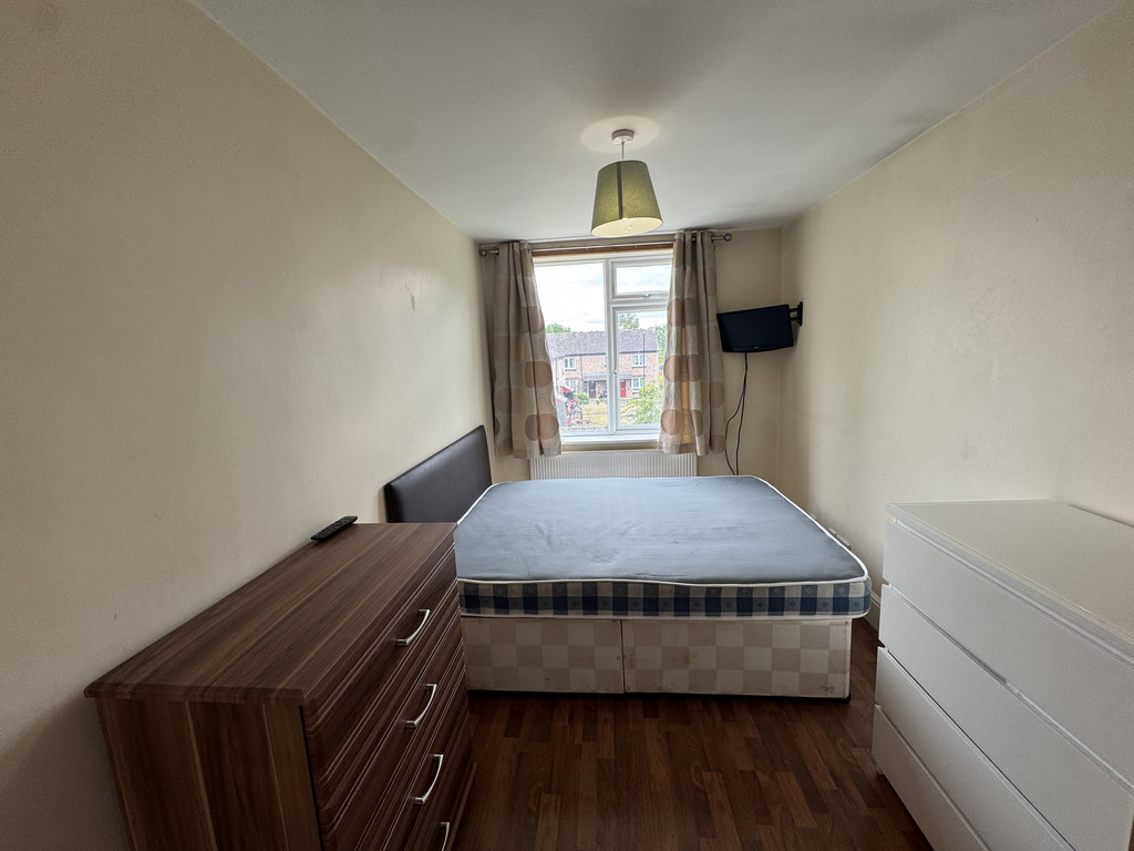 Image of Albemarle Road, South Bank