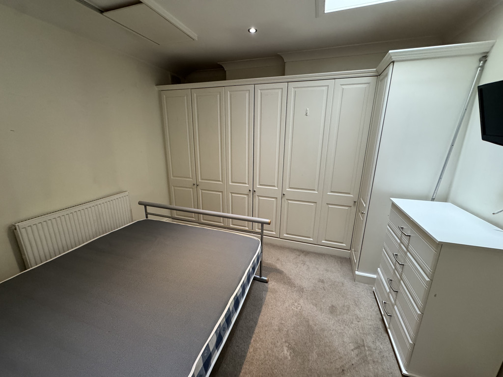 Image of Albemarle Road, South Bank