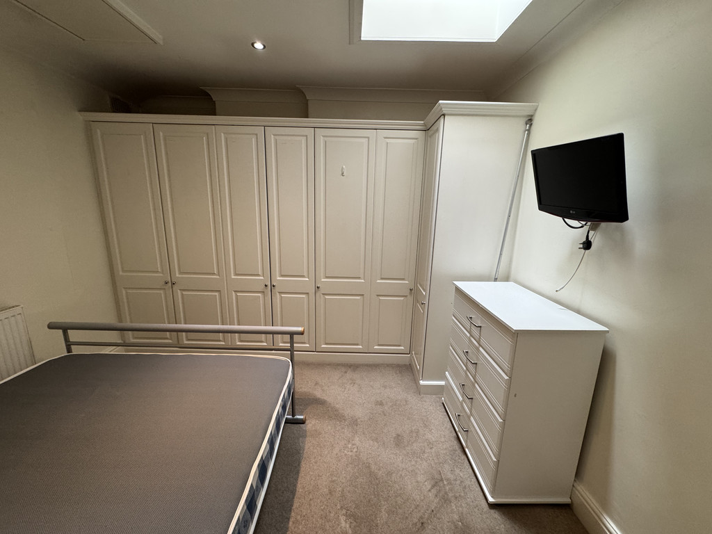 Image of Albemarle Road, South Bank