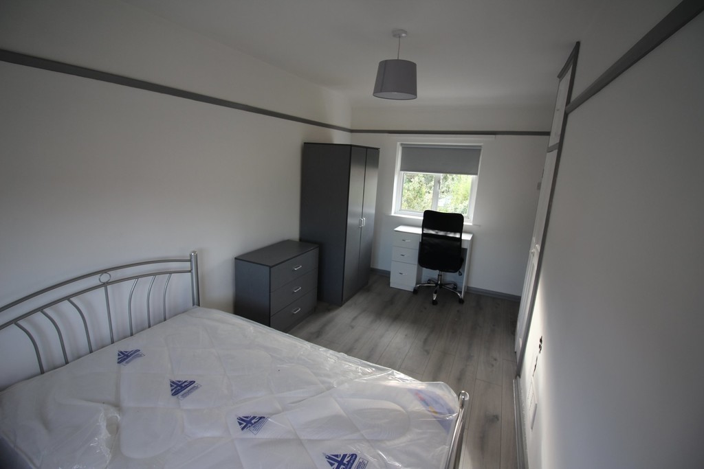 Image of Garrow Hill Avenue, Hull Road